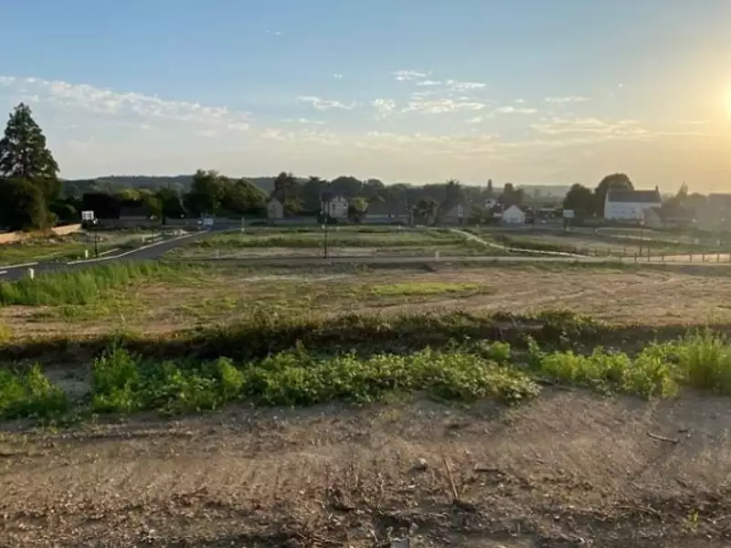 Terrain à bâtir, 815 m² - Ménilles (27120)