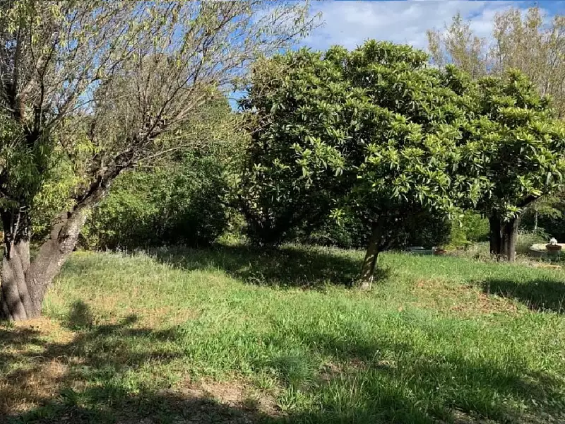 Terrain à bâtir, 410 m² - Brignoles (83170)