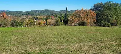 Terrain à bâtir, 680 m²