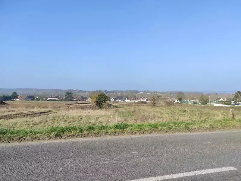 Terrain à bâtir, 618 m² - Bouafles (27700)