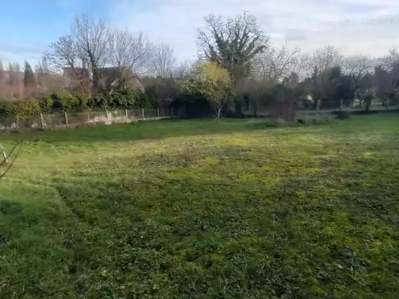 Terrain à bâtir, 758 m² - Pont-sur-Yonne (89140)