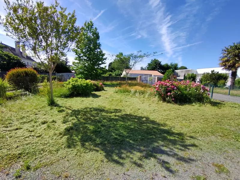 Terrain à bâtir, 405 m² - Saint-Médard-en-Jalles (33160)