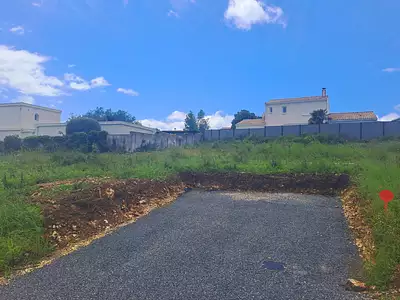 Terrain à bâtir, 420 m²