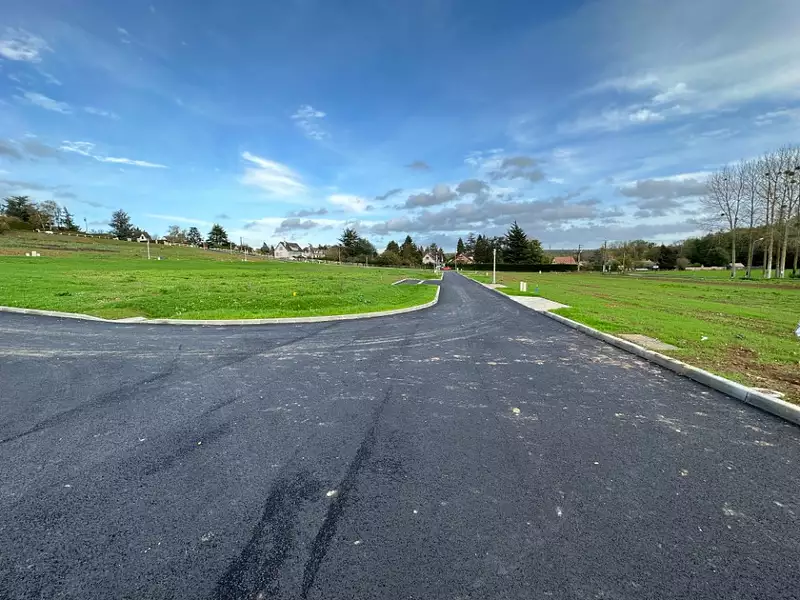 Terrain à bâtir, 1 018 m² - Saint-Georges-Motel (27710)