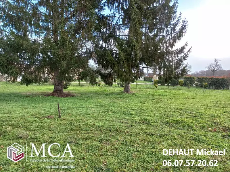 Terrain à bâtir, 953 m² - Montpon-Ménestérol (24700)