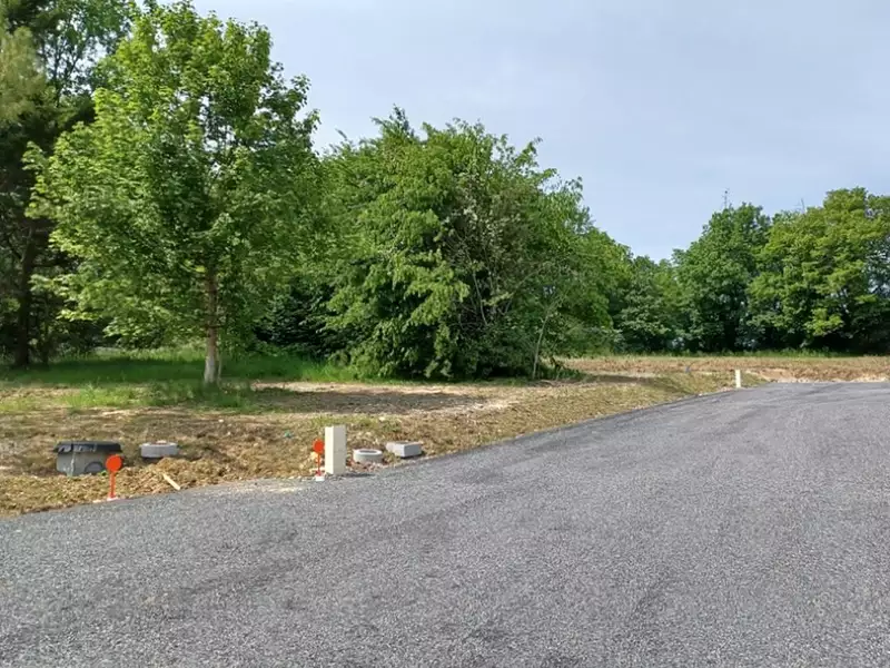 Terrain à bâtir, 468 m² - Ambillou (37340)
