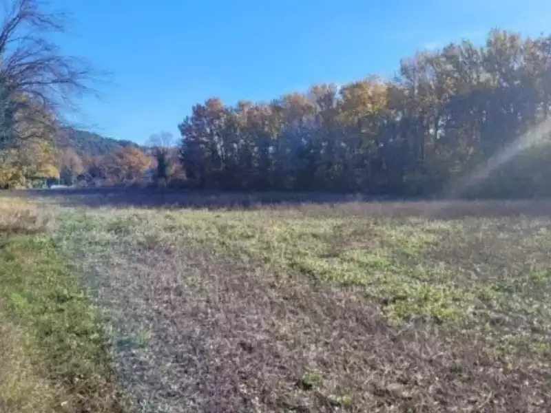 Terrain à bâtir, 330 m² - Saignon (84400)