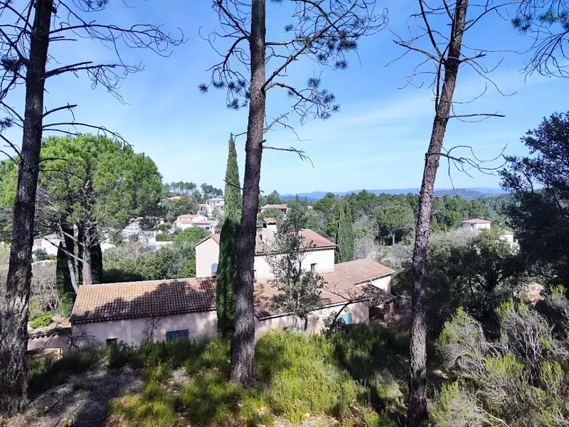 Terrain à bâtir, 713 m² - Vidauban (83550)