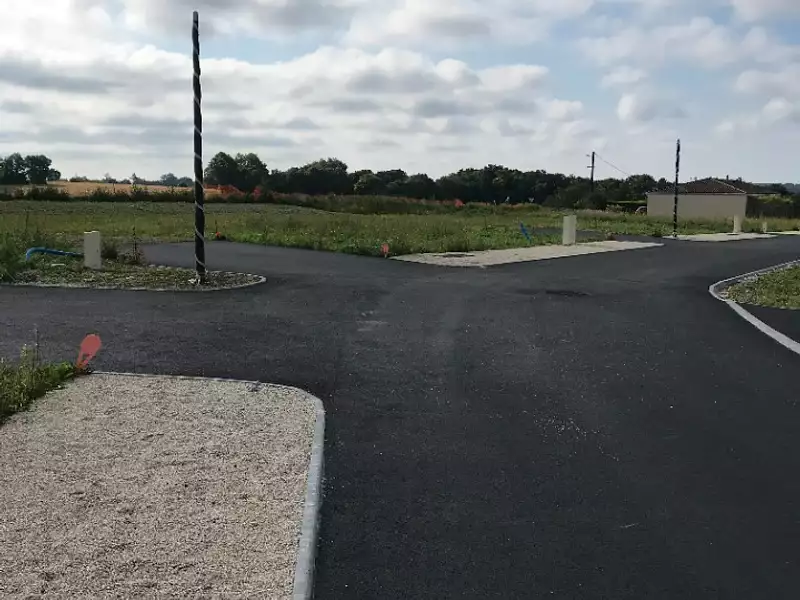 Terrain à bâtir, 536 m² - Ruelle-sur-Touvre (16600)