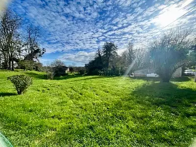 Terrain à bâtir, 737 m²