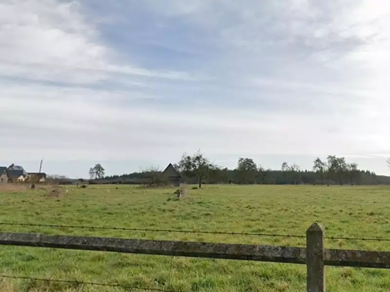 Terrain à bâtir, 988 m² - Fierville-les-Parcs (14130)