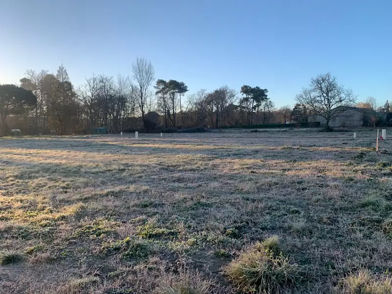 Terrain à bâtir, 700 m² - Houeillès (47420)