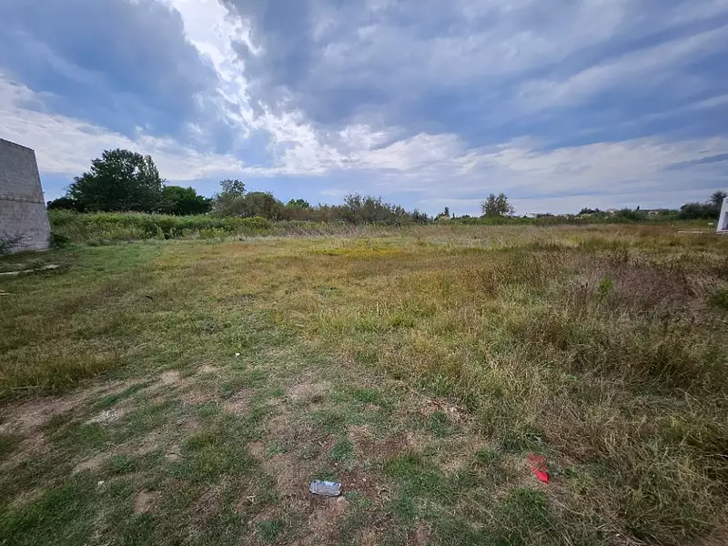 Terrain à bâtir, 441 m² - Saintes-Maries-de-la-Mer (13460)