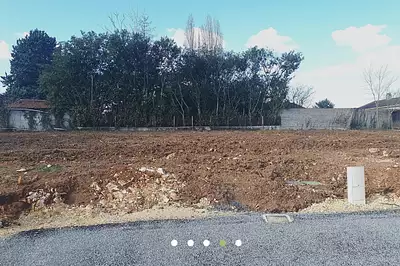 Terrain à bâtir, 630 m²