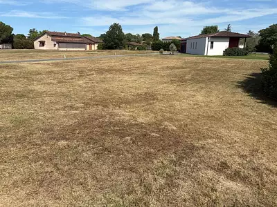 Terrain à bâtir, 600 m²