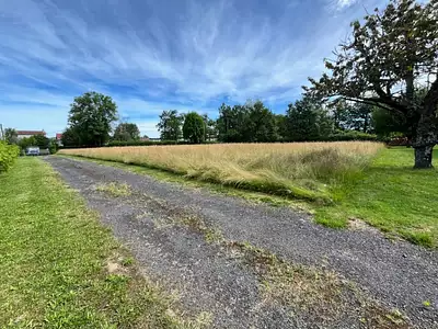 Terrain à bâtir, 1 100 m²