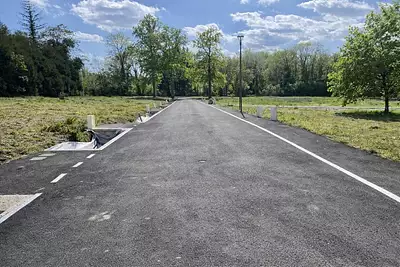 Terrain à bâtir, 242 m²