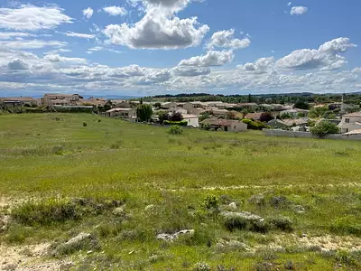 Terrain à bâtir, 700 m²