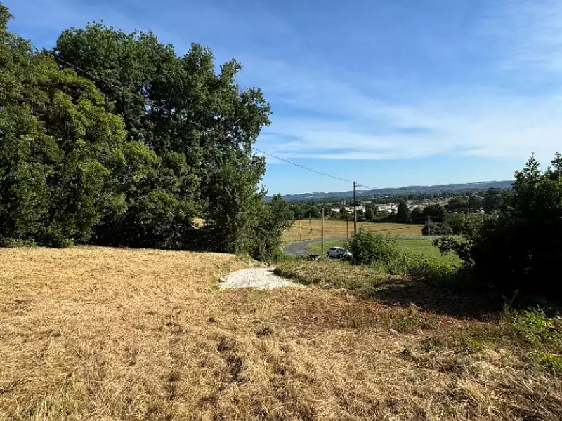 Terrain à bâtir, 930 m² - Estillac (47310)