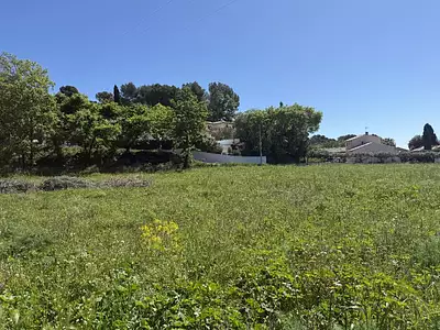 Terrain à bâtir, 1 070 m²