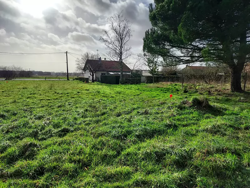 Terrain à bâtir, 679 m² - Corcoué-sur-Logne (44650)