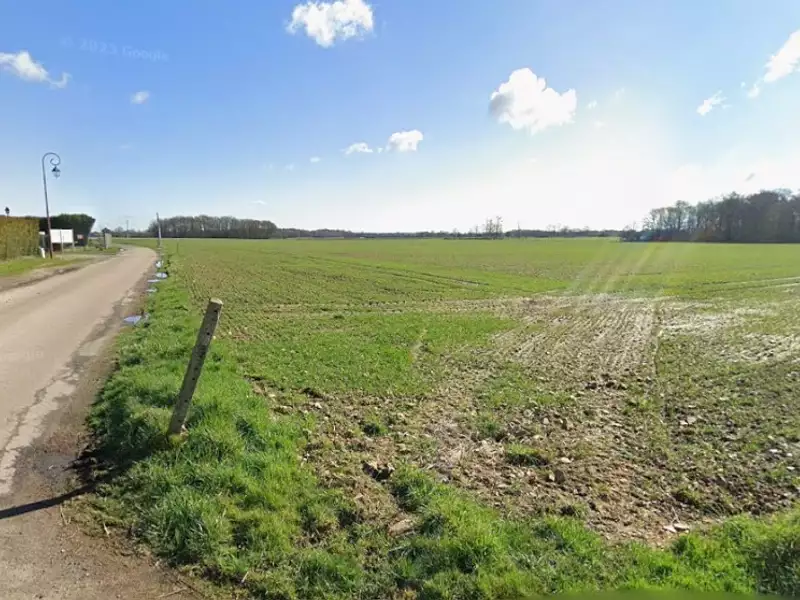 Terrain à bâtir, 1 700 m² - Treis-Sants-en-Ouche (27300)