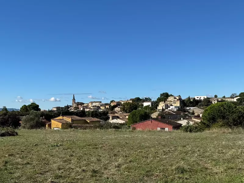 Terrain à bâtir, 270 m² - Caumont-sur-Durance (84510)