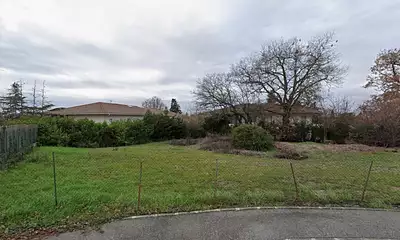 Terrain à bâtir, 695 m²