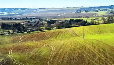 Terrain à bâtir, 1 100 m²