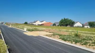 Terrain à bâtir, 332 m²