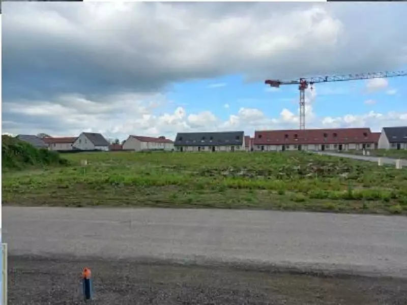 Terrain à bâtir, 550 m² - Quarouble (59243)