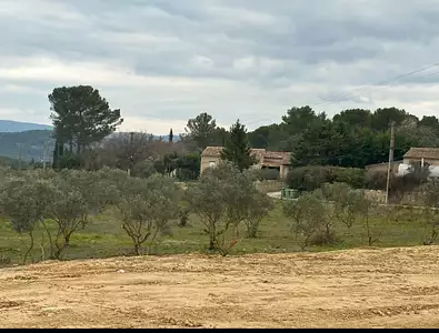 Terrain à bâtir, 334 m²