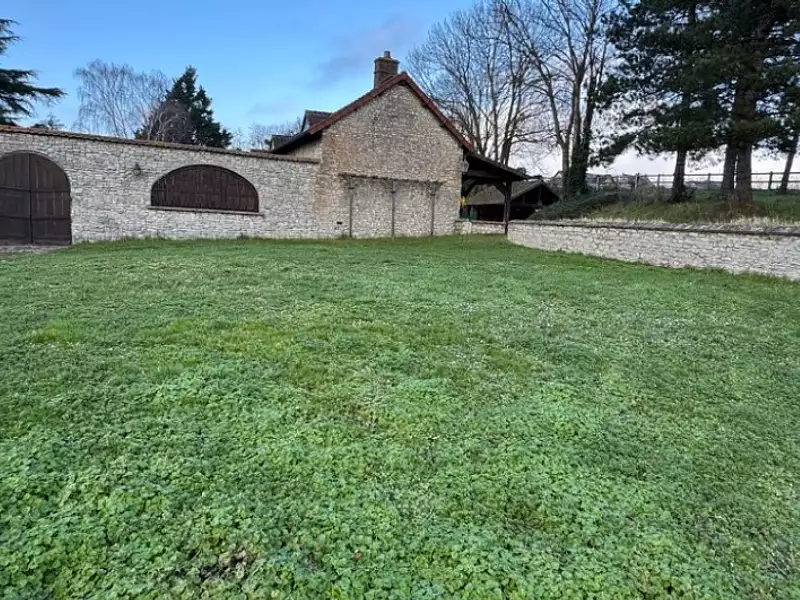 Terrain à bâtir, 400 m² - Bueil (27730)