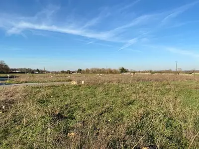 Terrain à bâtir, 686 m²