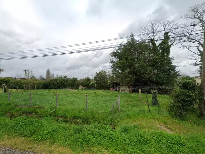 Terrain à bâtir, 625 m² - Ambarès-et-Lagrave (33440)