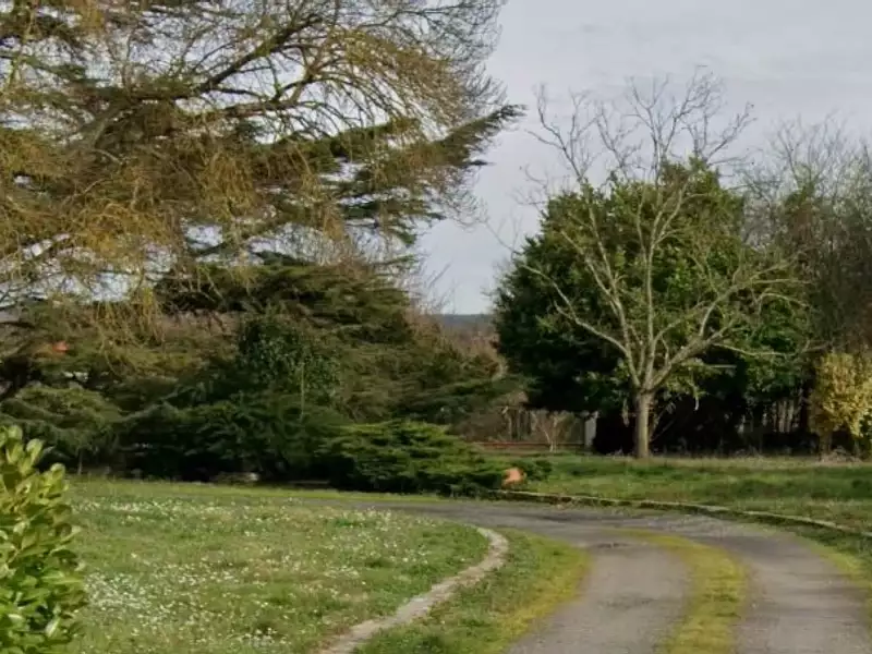 Terrain à bâtir, 615 m² - Saint-Hilaire (31410)