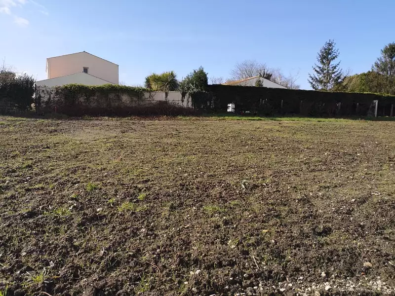 Terrain à bâtir, 476 m² - Médis (17600)