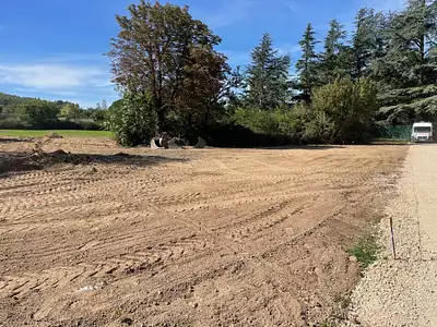 Terrain à bâtir, 1 675 m²