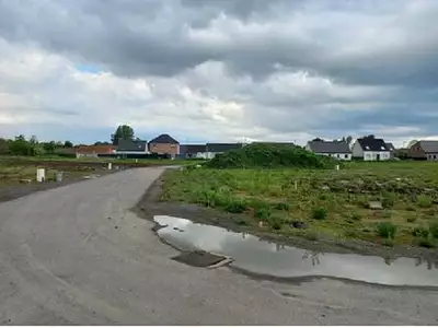 Terrain à bâtir, 550 m²