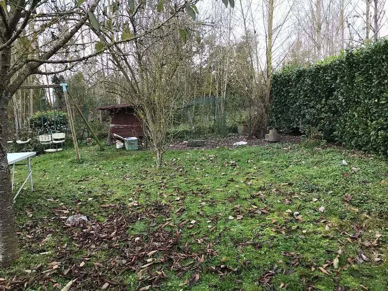 Terrain à bâtir, 340 m² - Chelles (77500)