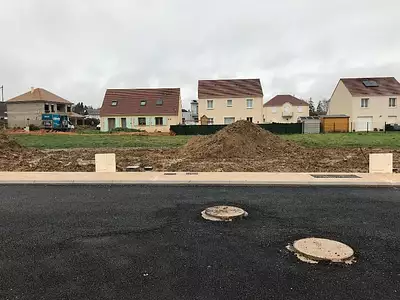 Terrain à bâtir, 300 m²