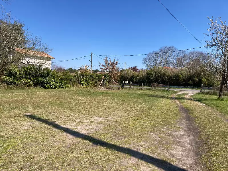 Terrain à bâtir, 630 m² - Le Teich (33470)