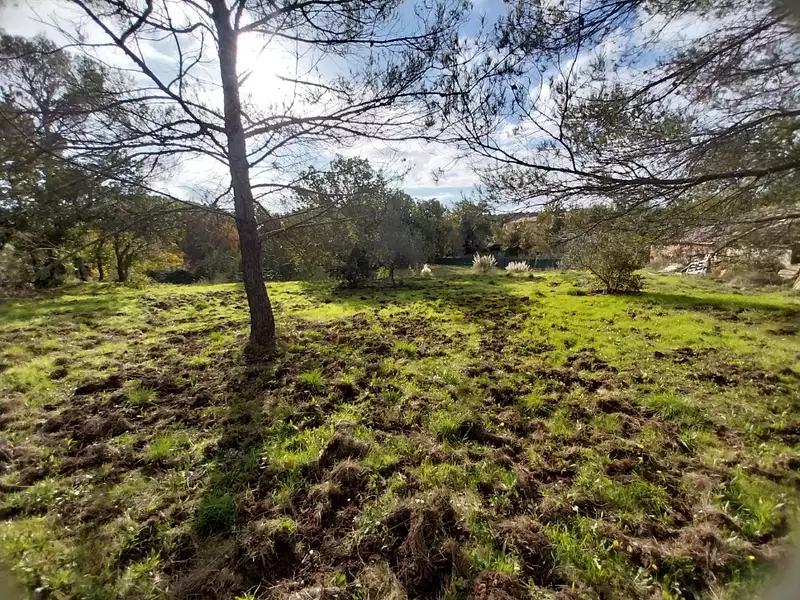 Terrain à bâtir, 1 000 m² - Saint-Raphaël (83700)