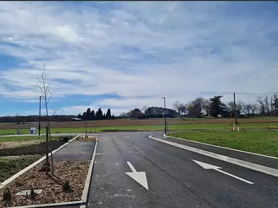 Terrain à bâtir, 721 m²