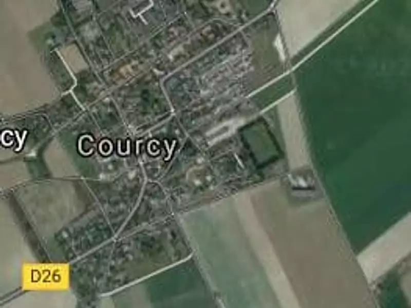 Terrain à bâtir, 493 m² - Courcy (51220)