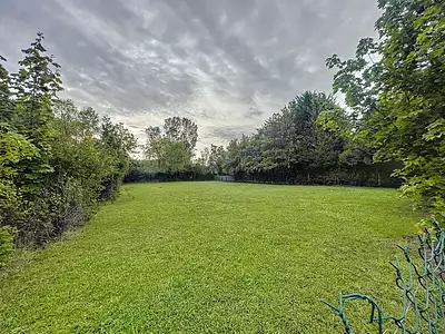 Terrain à bâtir, 750 m²