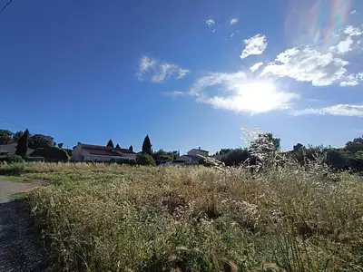 Terrain à bâtir, 1 100 m²