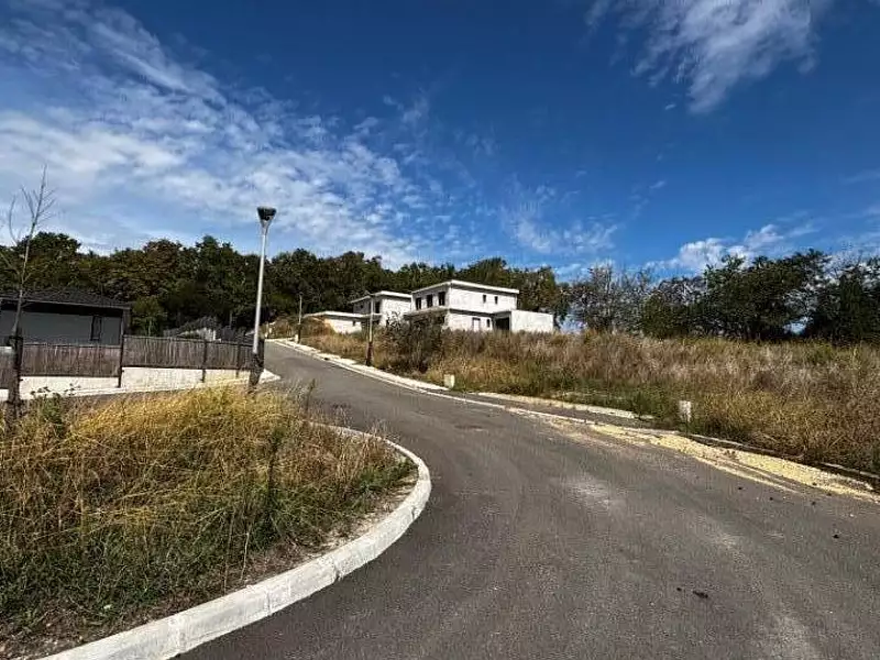 Terrain à bâtir, 800 m² - Artigues-près-Bordeaux (33370)