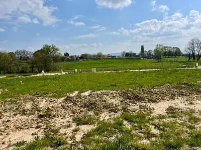 Terrain à bâtir, 360 m²