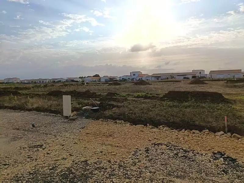 Terrain à bâtir, 375 m² - Port-des-Barques (17730)